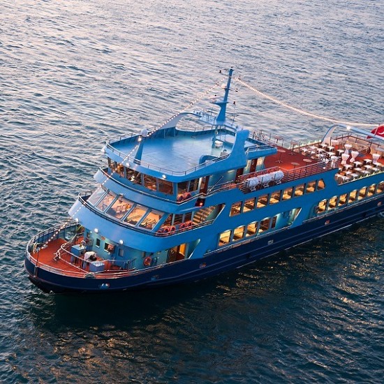  Bosphorus Music and Dinner Cruise w/ Private Table (Alcoholic and soft drinks included) & WİFİ