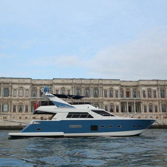 Luxury Private Yacht Rental (Denden 5)